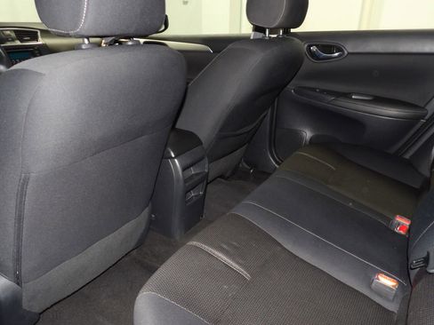 Used 2017 Nissan Sentra S FWD image 10