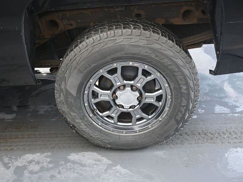Used 2011 Chevrolet Silverado 1500 W/T w/ LS Package RWD image 12