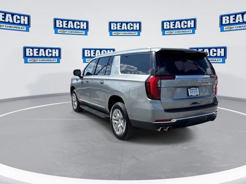 Used 2025 GMC Yukon XL Denali AWD/4WD image 6