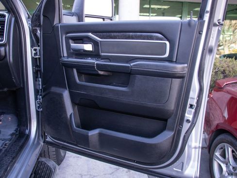 Used 2024 RAM 2500 Big Horn image 19