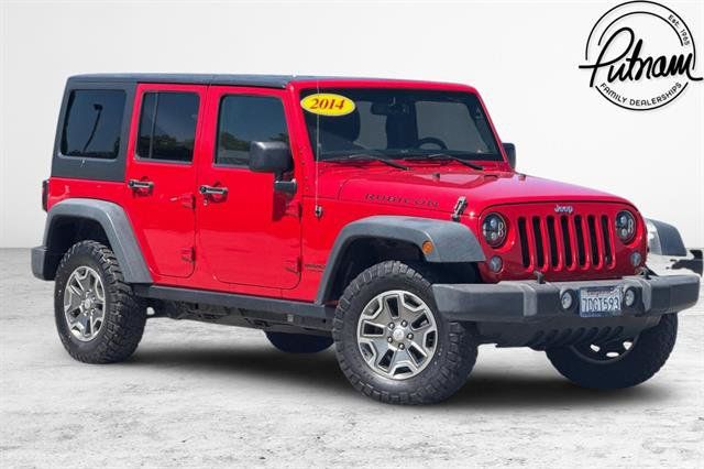 Used 2014 Jeep Wrangler Unlimited Rubicon w/ Connectivity Group AWD/4WD image 1