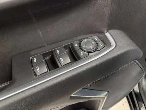 Used 2025 GMC Sierra 1500 SLT AWD/4WD image 13