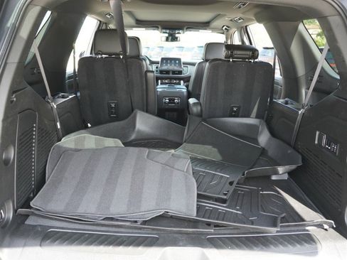 Used 2021 GMC Yukon SLT w/ SLT Luxury Plus Package RWD image 36
