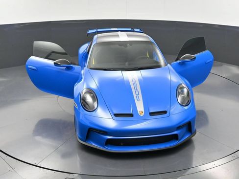 Certified 2022 Porsche 911 GT3 RWD image 32