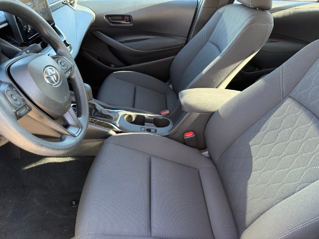 Used 2026 Toyota Corolla LE FWD image 12