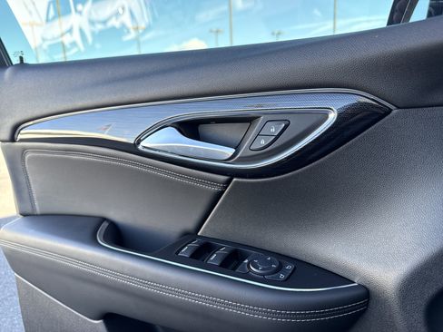 Used 2023 Buick Envision Preferred w/ Sport Touring Package image 9