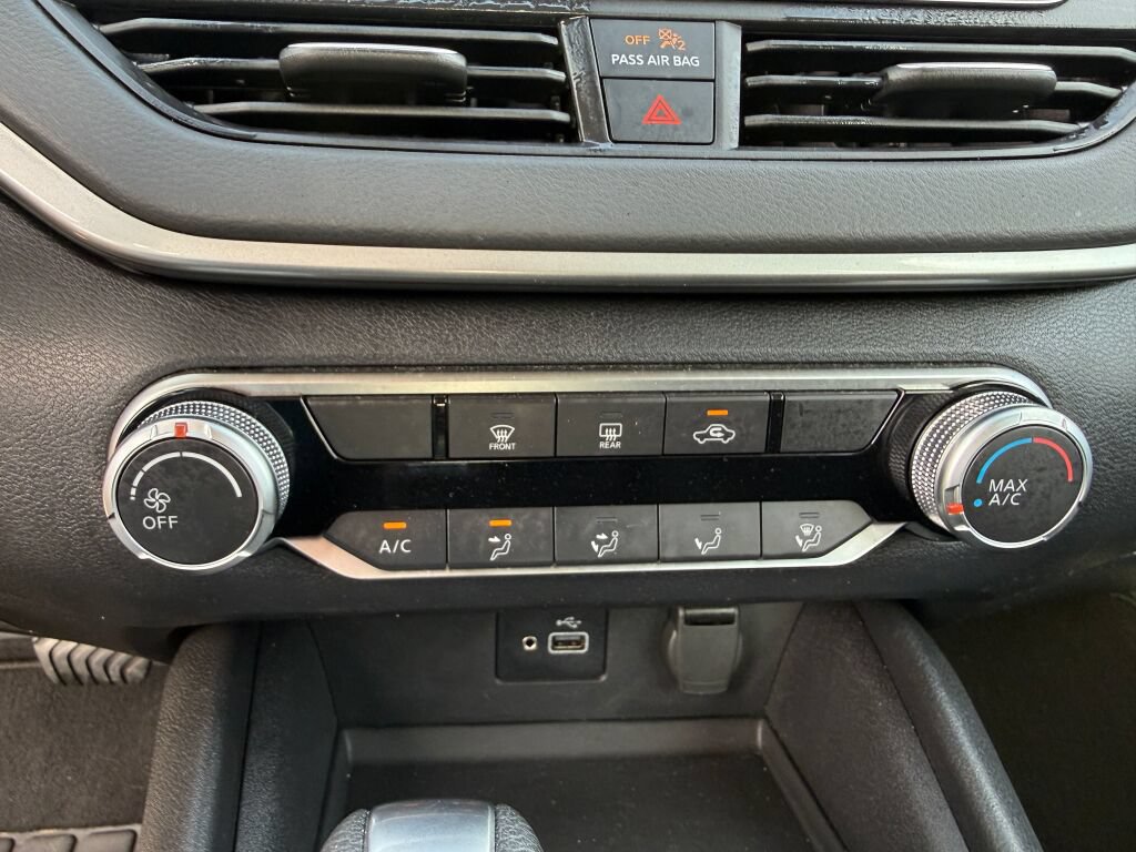 Used 2024 Nissan Altima 2.5 S FWD image 25