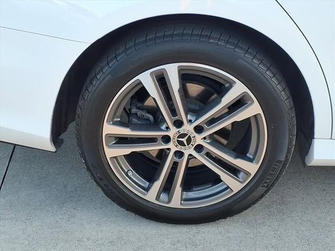 Used 2023 Mercedes-Benz E 350 4MATIC Sedan image 13