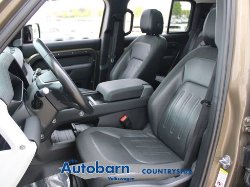 Used 2021 Land Rover Defender 110 SE AWD/4WD image 7