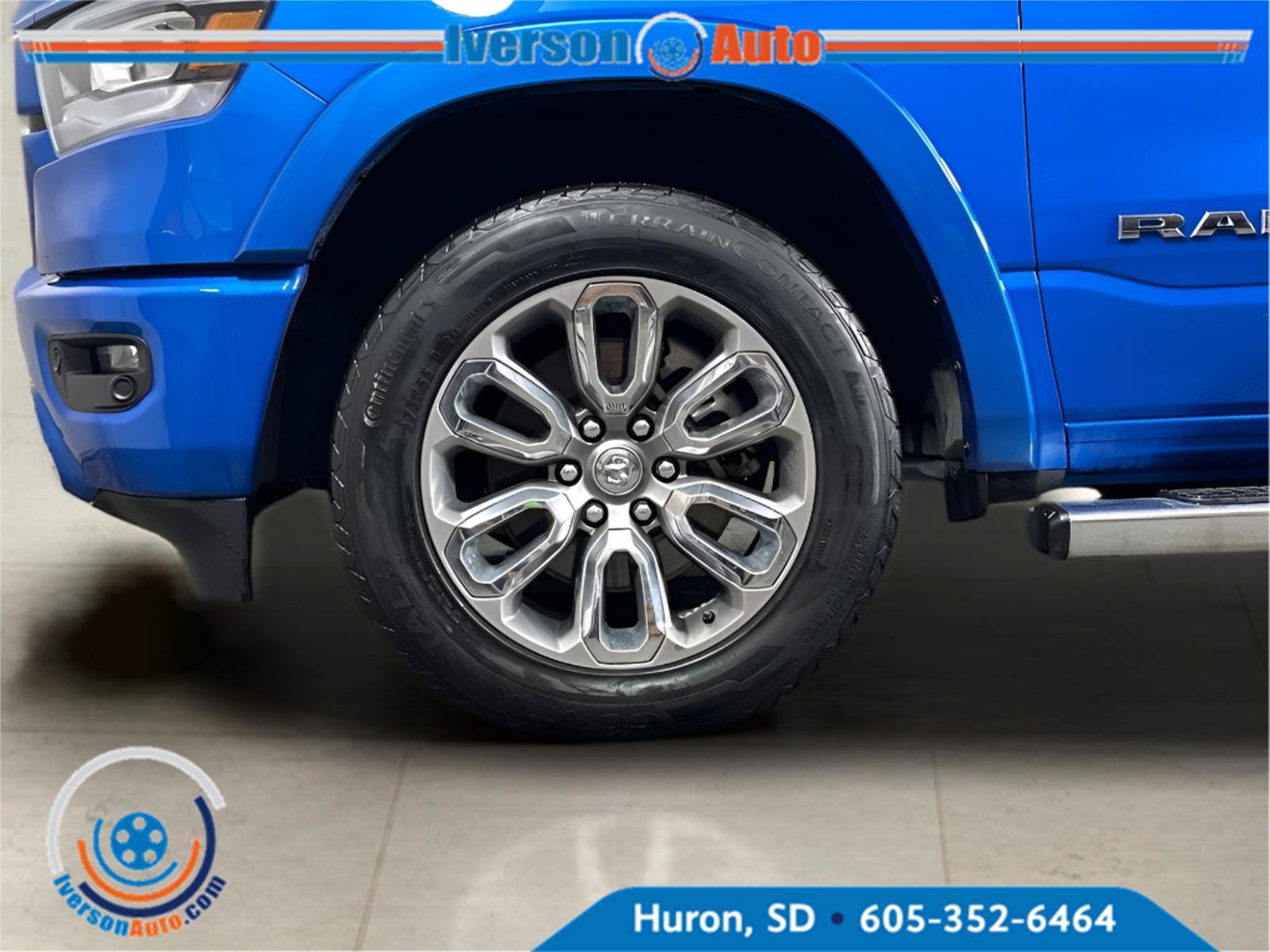 Used 2021 RAM 1500 Laramie w/ Sport Appearance Package AWD/4WD image 8