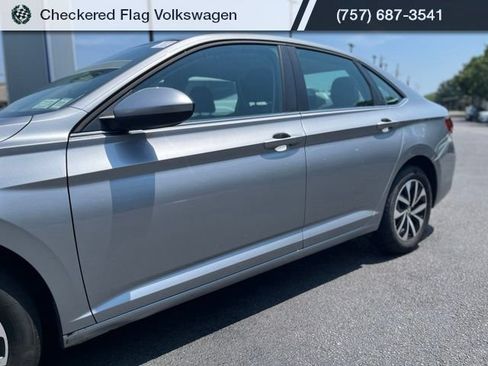 Used 2024 Volkswagen Jetta S FWD image 2