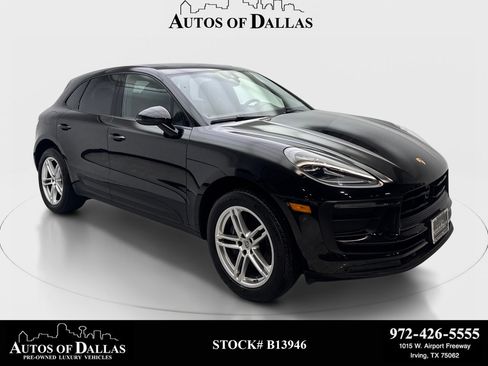 Used 2024 Porsche Macan AWD/4WD image 1