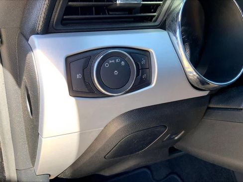 Used 2016 Ford Mustang Premium image 36