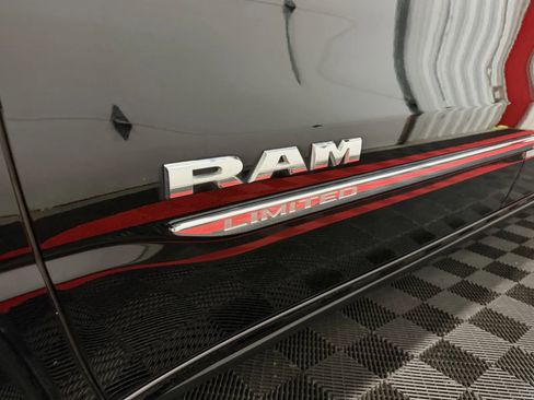 Used 2019 RAM 1500 Limited AWD/4WD image 13