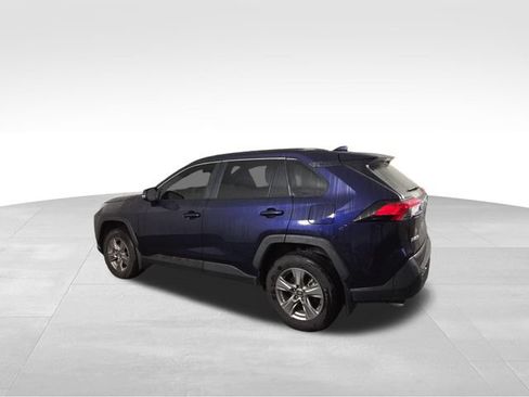 Used 2025 Toyota RAV4 XLE AWD/4WD image 10