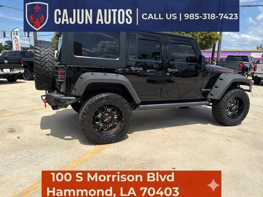 Used 2018 Jeep Wrangler Unlimited Rubicon w/ Connectivity Group AWD/4WD image 9