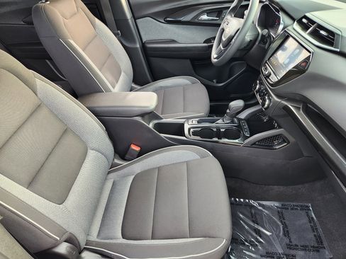 Certified 2022 Chevrolet TrailBlazer LT w/ Convenience Package image 14
