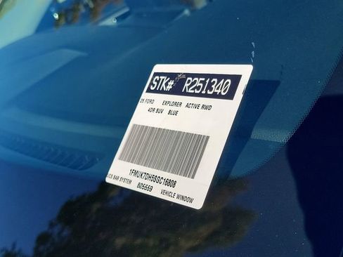 Used 2025 Ford Explorer Active w/ Active Comfort Package image 31