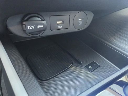 New 2026 Hyundai Elantra Limited image 25