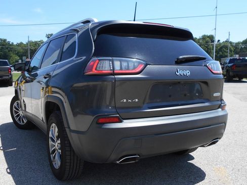 Certified 2019 Jeep Cherokee Latitude Plus w/ Comfort/Convenience Group AWD/4WD image 4