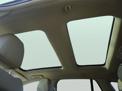 Used 2013 Lincoln MKX AWD image 31