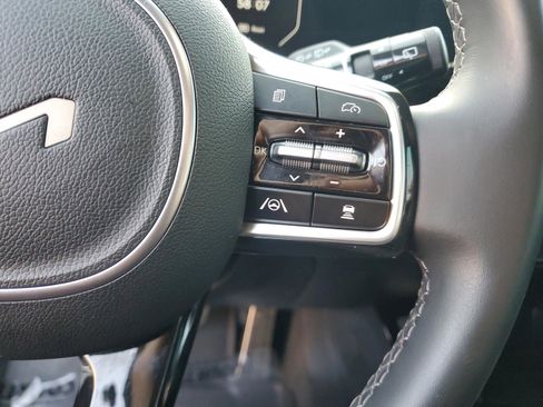 Certified 2025 Kia Sorento SX AWD/4WD image 25