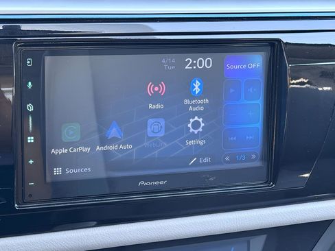 Used 2015 Toyota Corolla LE image 30