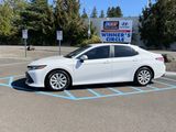 Used 2019 Toyota Camry LE image 3