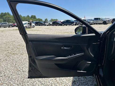 Used 2022 Nissan Sentra SV FWD image 20