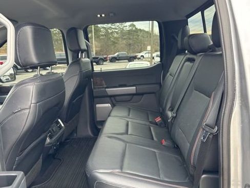 Used 2022 Ford F150 Lariat image 11