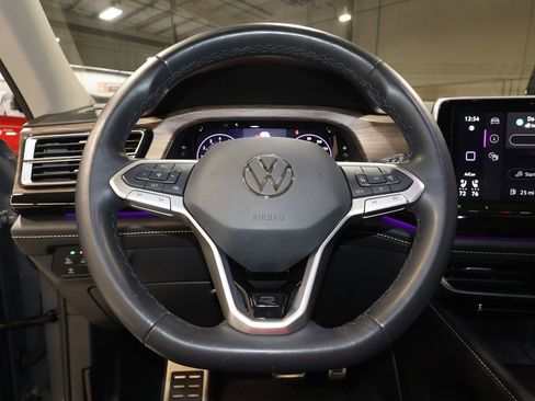 Used 2025 Volkswagen Atlas SEL Premium R-Line image 10