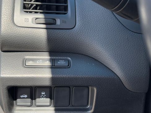 Used 2018 Nissan Altima 2.5 SV image 29