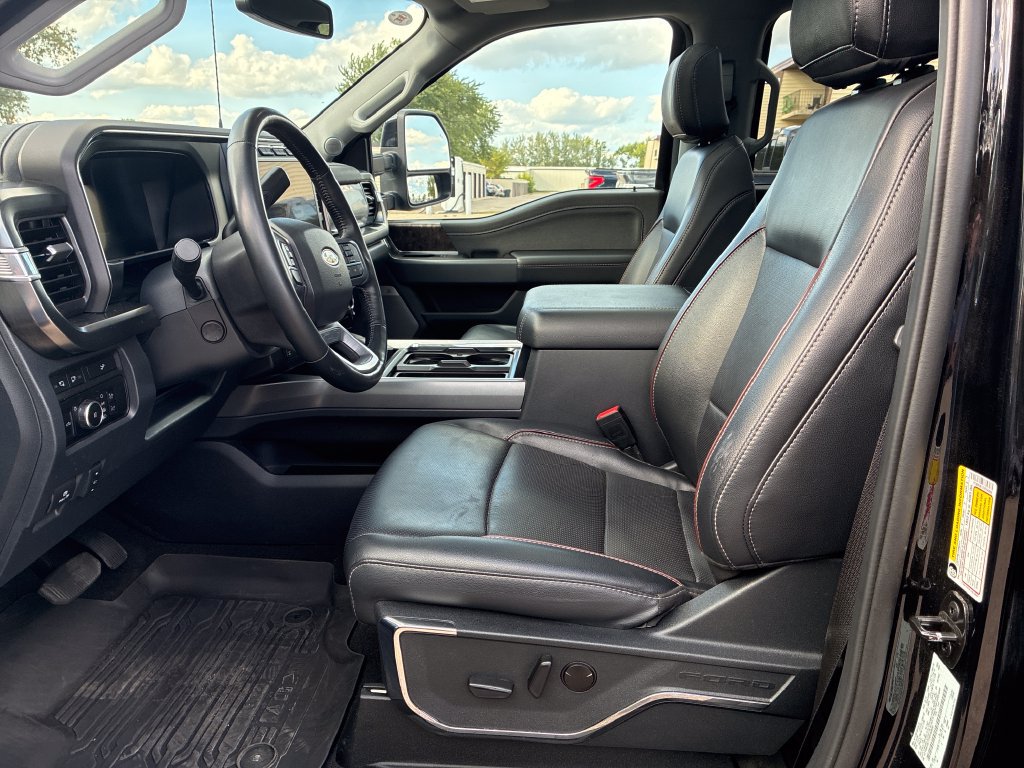 Used 2023 Ford F350 Lariat w/ Lariat Ultimate Package AWD/4WD image 10