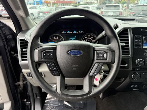 Used 2015 Ford F150 XLT image 17