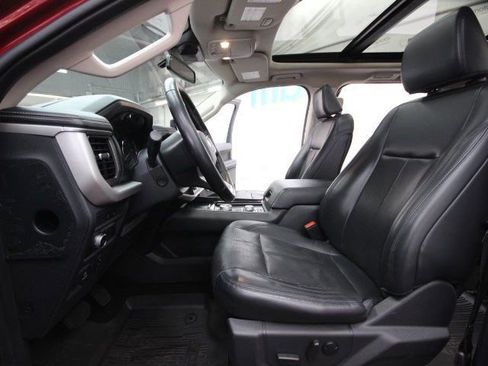 Used 2022 Ford Expedition Max XLT image 16