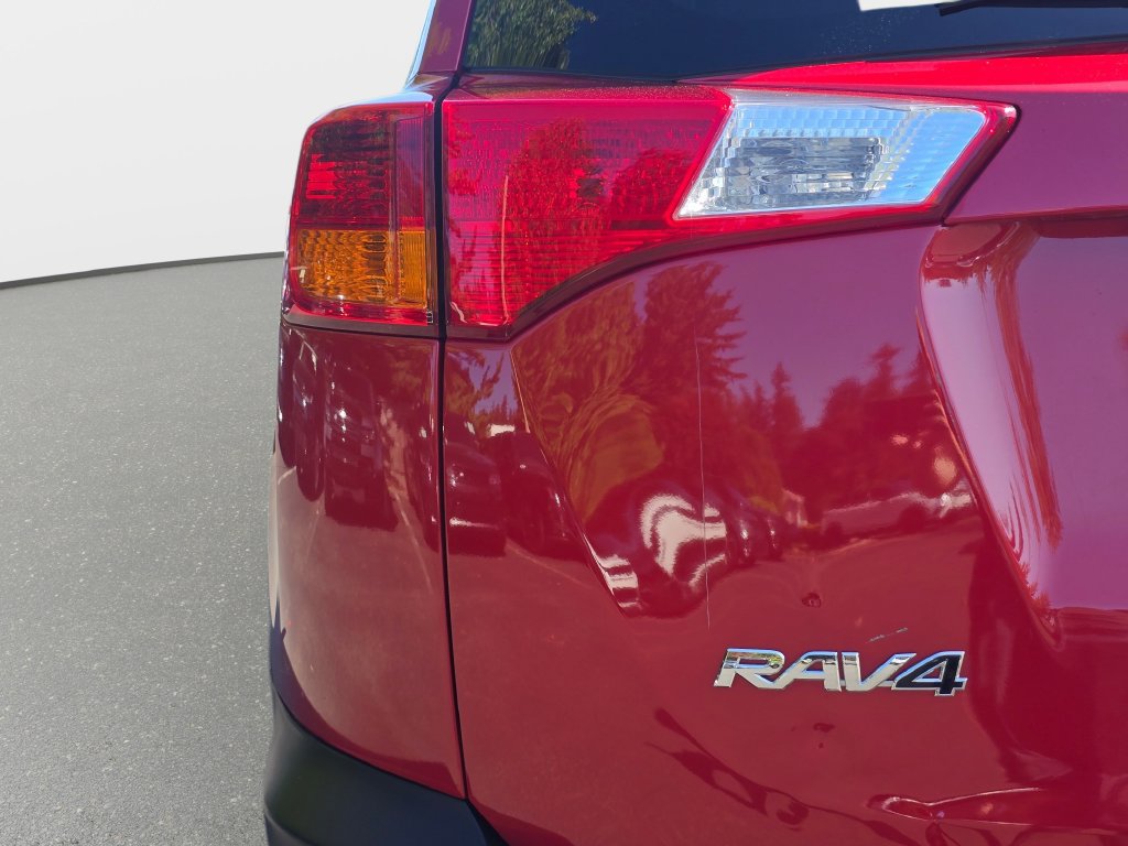 Used 2014 Toyota RAV4 Limited AWD/4WD image 38