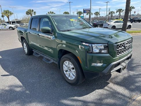 Used 2023 Nissan Frontier SV w/ Technology Package image 9