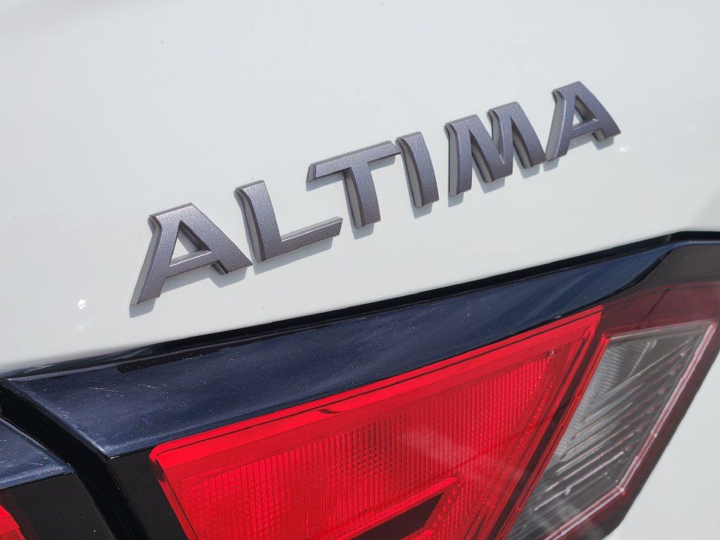 Used 2026 Nissan Altima 2.5 SV FWD image 16