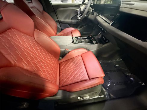 Certified 2025 Audi SQ6 e-tron Prestige w/ Red Edition One image 29