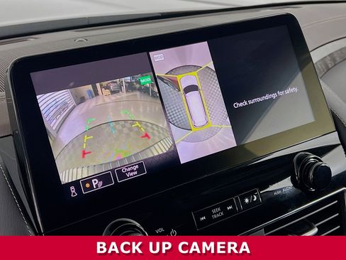 Used 2024 Nissan Armada Platinum w/ Captain's Chairs Package image 10