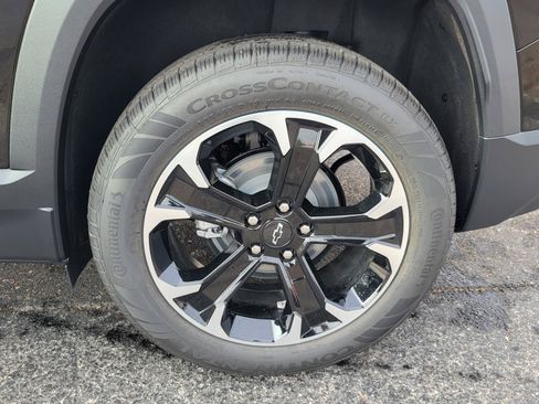 New 2026 Chevrolet Equinox LT w/ Safety and Technology Package FWD image 20