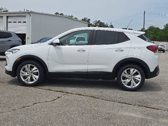 Used 2024 Buick Encore GX Preferred FWD image 2