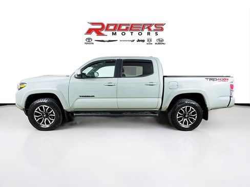 Certified 2023 Toyota Tacoma TRD Sport w/ Black Out Package (TMS) AWD/4WD image 9