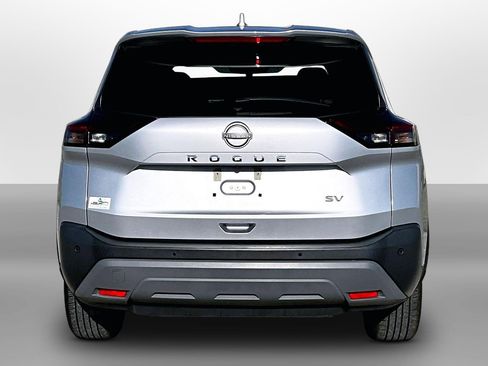 Used 2023 Nissan Rogue SV image 4