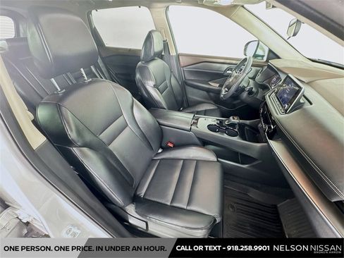 Certified 2023 Nissan Rogue SV w/ SV Premium Package image 28