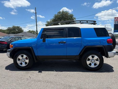 Used 2007 Toyota FJ Cruiser 2WD image 8