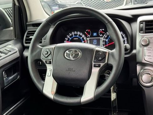 Used 2017 Toyota 4Runner SR5 image 28