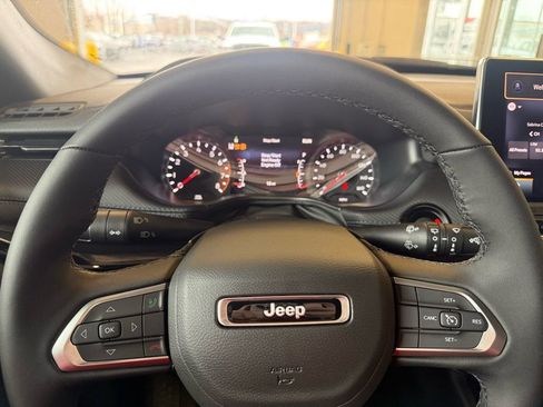 New 2026 Jeep Compass Latitude image 47