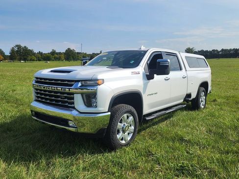 Used 2022 Chevrolet Silverado 2500 LTZ image 3