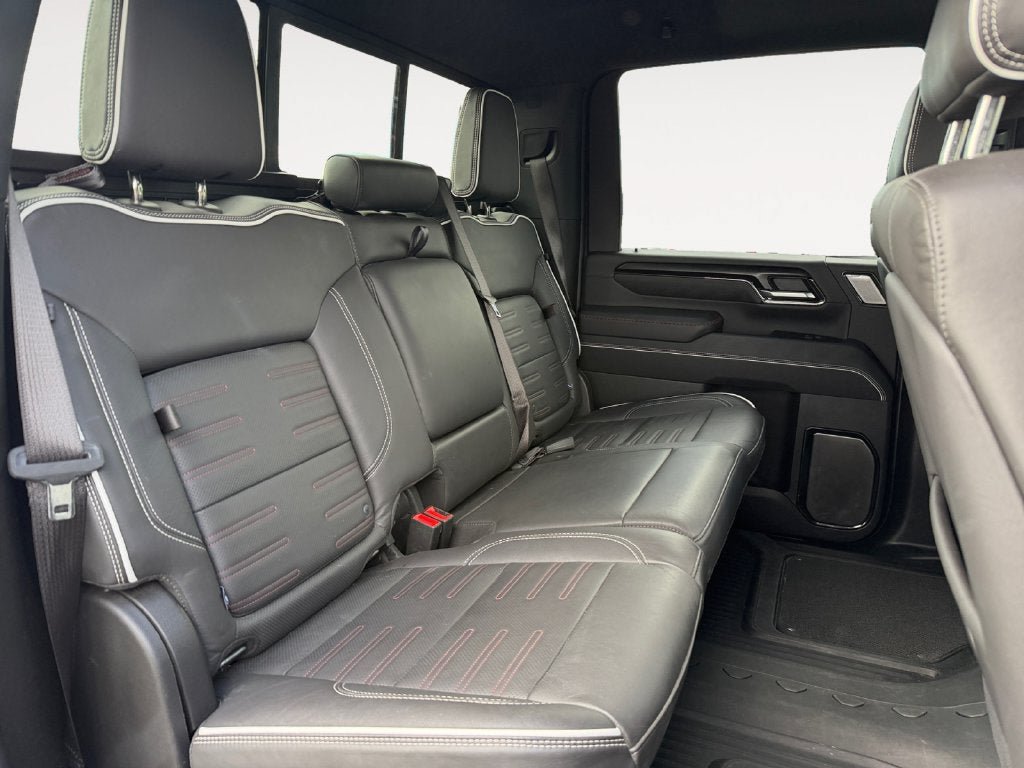 Used 2025 GMC Sierra 2500 AT4X AWD/4WD image 24